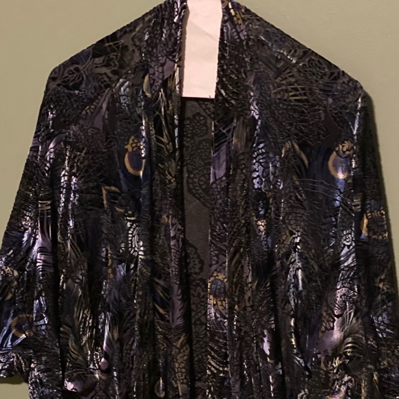 Suede iridescent knot top - Picture 10 of 11